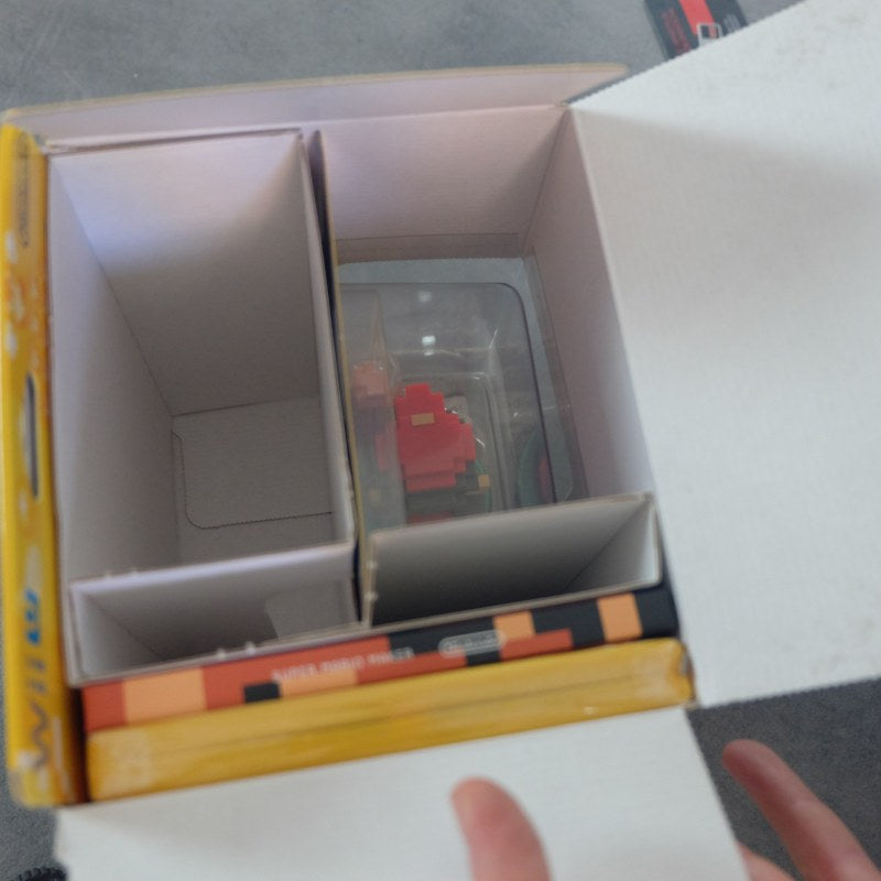 Super Mario Maker + Artbook + Amiibo Nuovo Nintendo