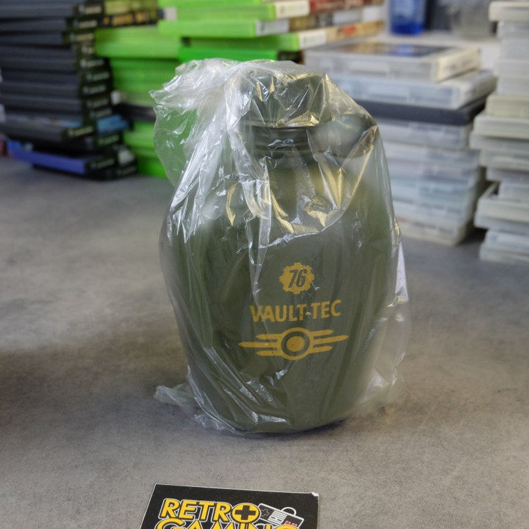 Fallout 76 Vault-Tec Water Bottle Microsoft