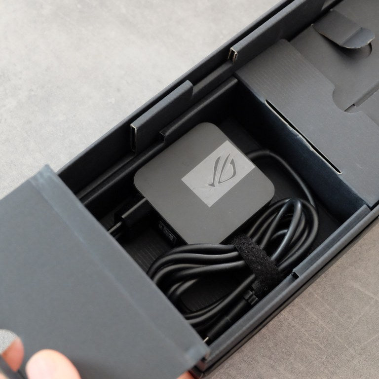 Asus Rog Ally X + Custodia Asus