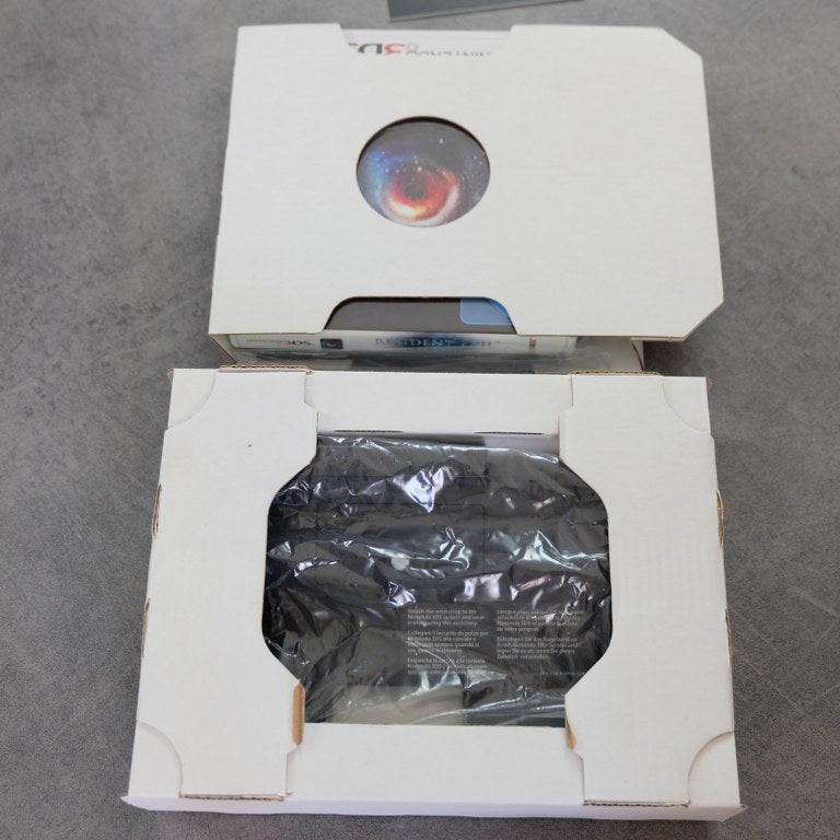 Nintendo 3ds Circle Pad Pro + Resident Evil Revelations Nintendo
