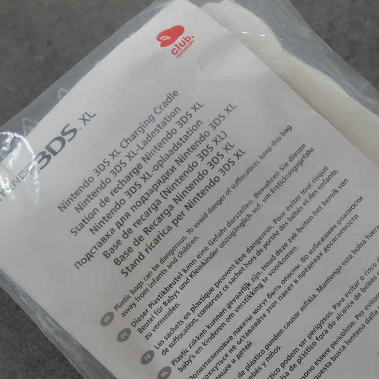 Nintendo 3ds XL Charging Cradle Nuova Nintendo