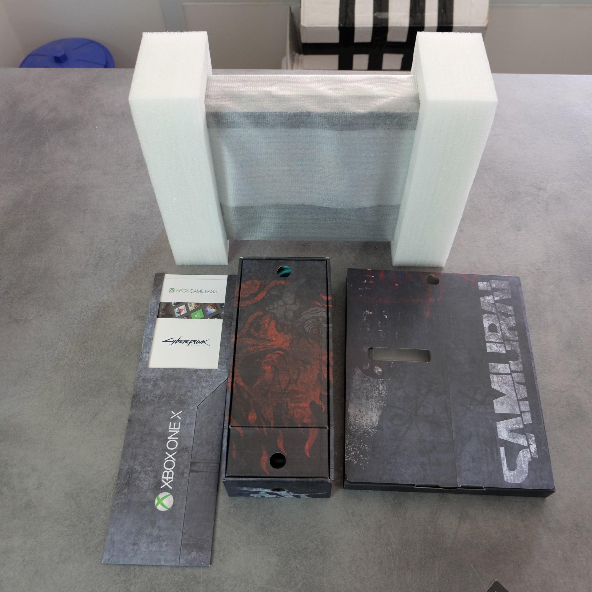 Xbox One x Cyberpunk 2077 Limited Edition Microsoft