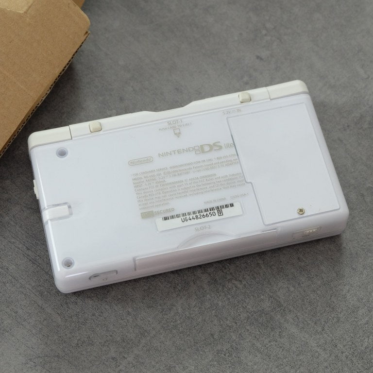 Ds Lite Tarocco, non originale. Nintendo