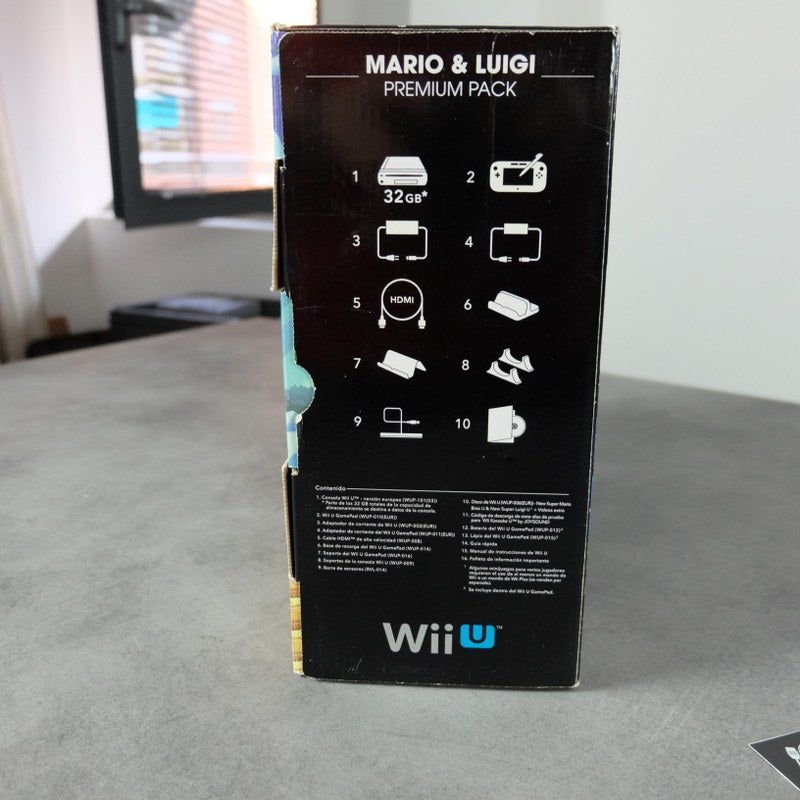WiiU Mario & Luigi Premium Pack