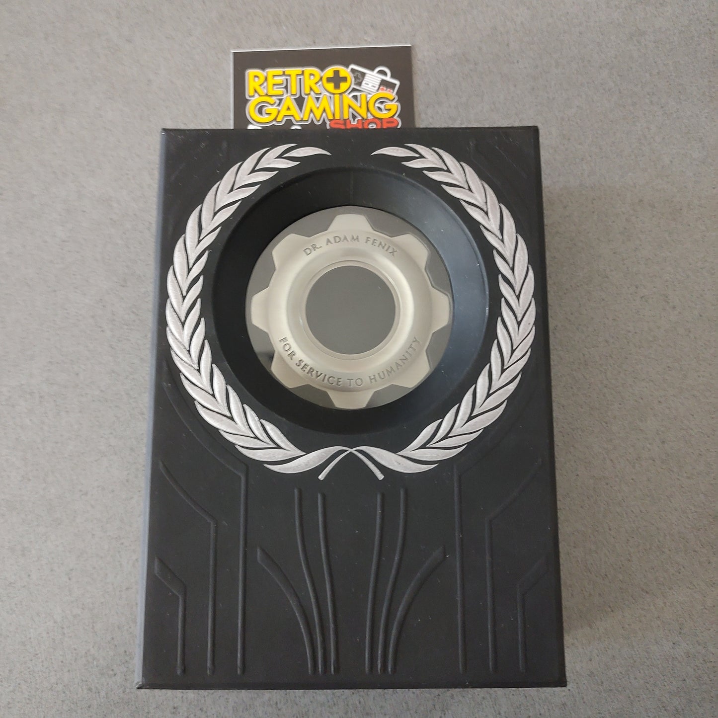 Gears of War 3 Dr Adam Fenix COG medal