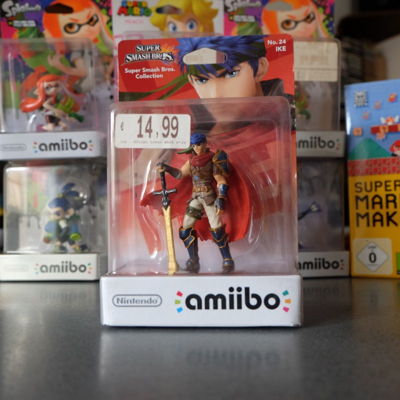 Ike No. 24 Amiibo