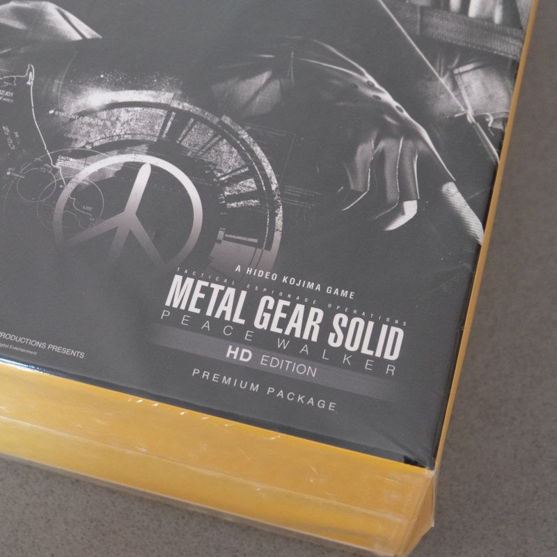Metal Gear Solid Peace Walker HD Edition Premium Package Nuovo - Sony