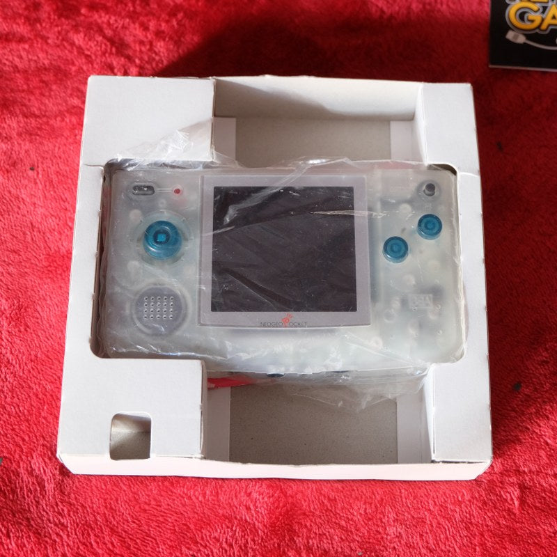 Neo Geo Pocket Crystal White