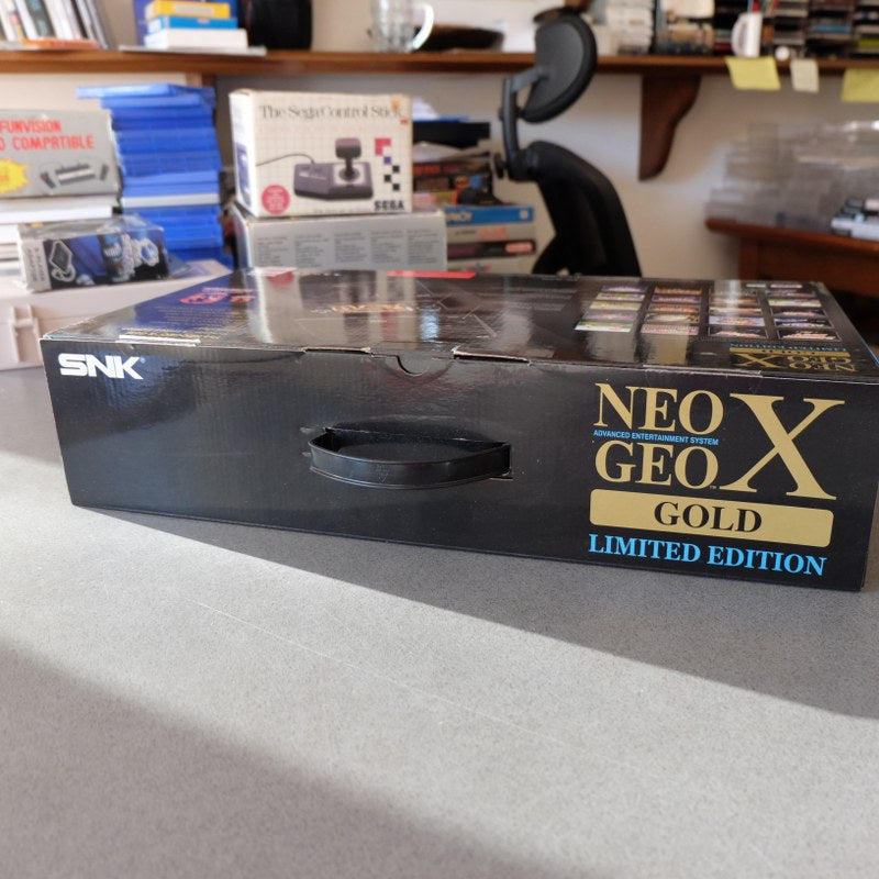 Neo Geo X Gold Limited Edition + Meg Pack Vol.1