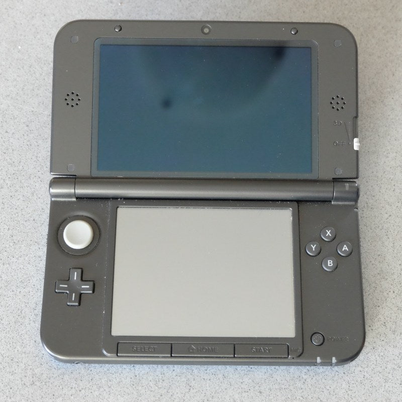 Nintendo 3ds XL Fire Emblem Awakening Limited Editon Pack
