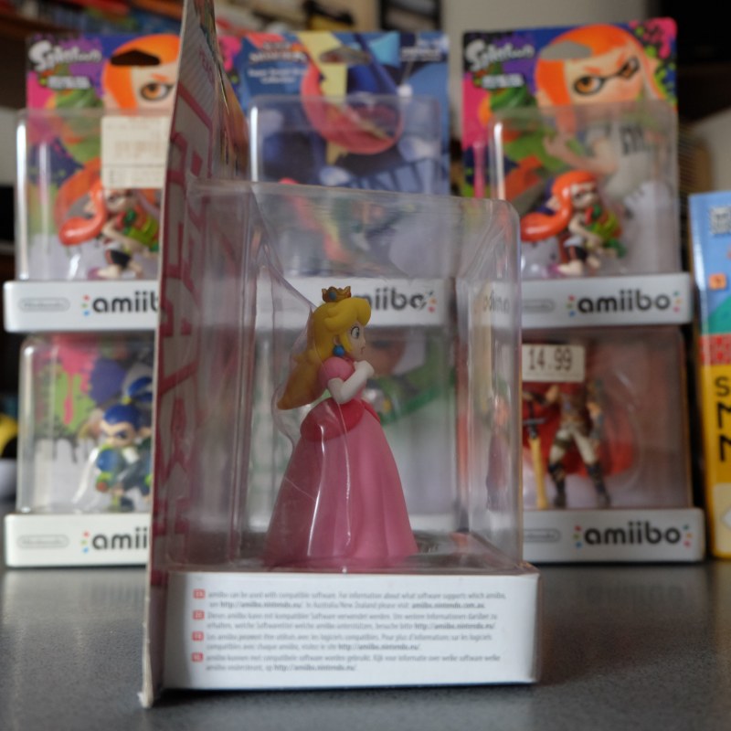 Peach Amiibo