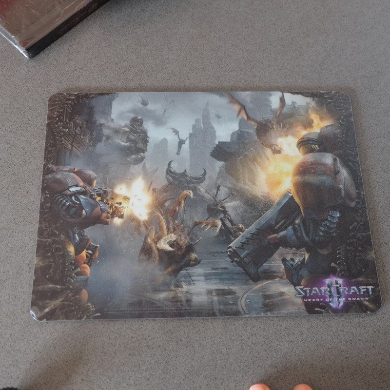 Starcraft 2 Heart of The Swarm Collector’s Edition