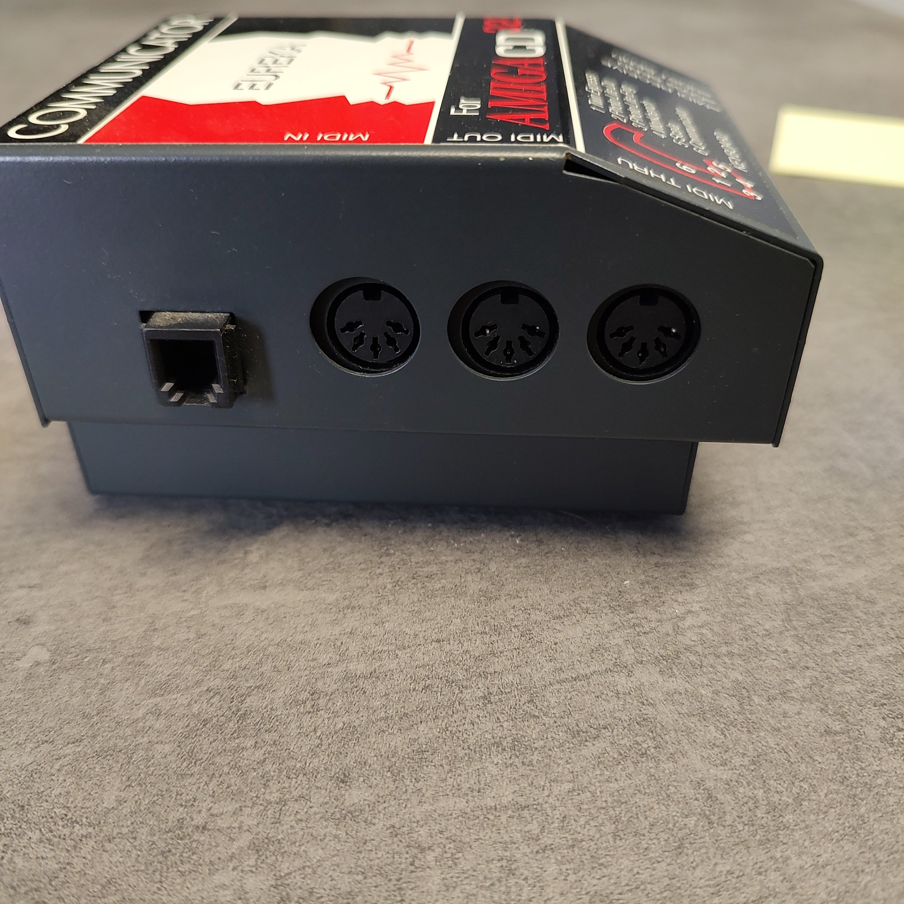 Vendita Amiga CD32 Communicator Eureka - Retrogaming Shop