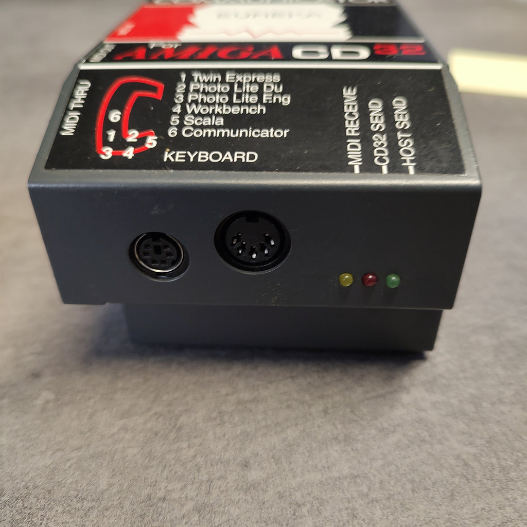Vendita Amiga CD32 Communicator Eureka - Retrogaming Shop
