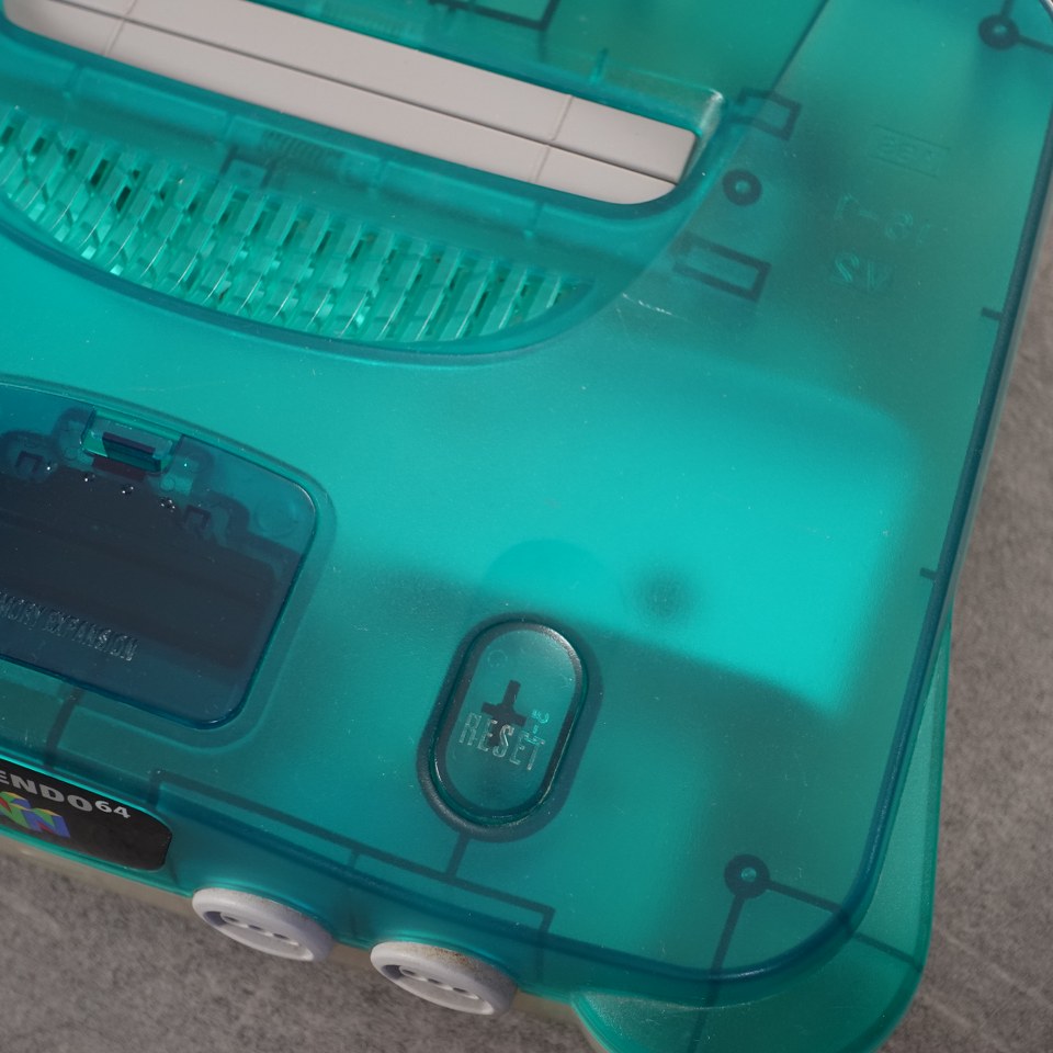 Vendita Nintendo 64 Clear Blue Limited Edition - Retrogaming Shop