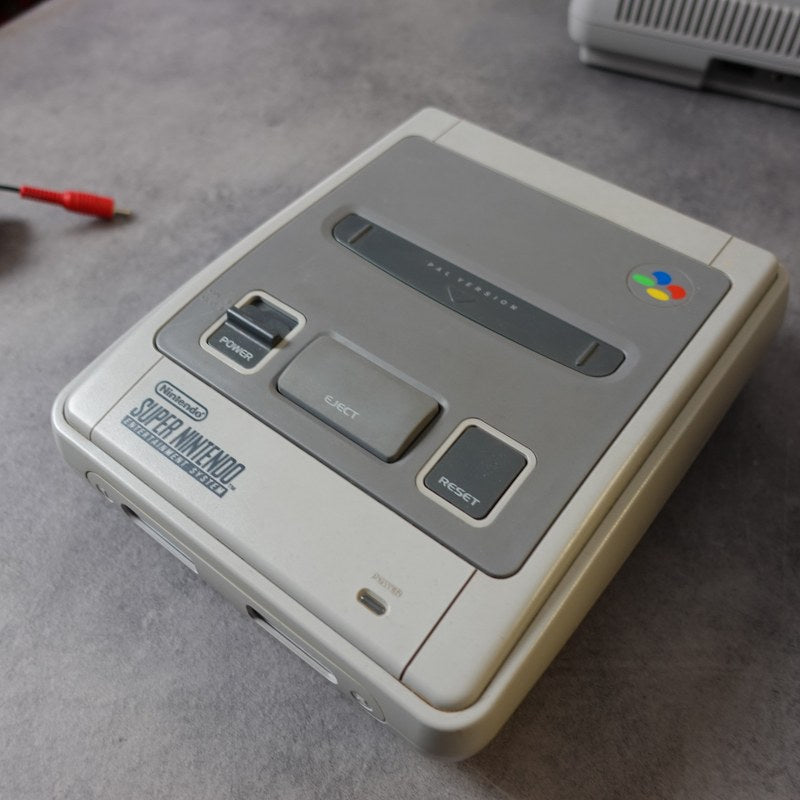 Vendita Super Nintendo Pal + Super Mario World - Retrogaming Shop