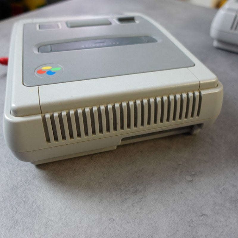 Vendita Super Nintendo Pal + Super Mario World - Retrogaming Shop