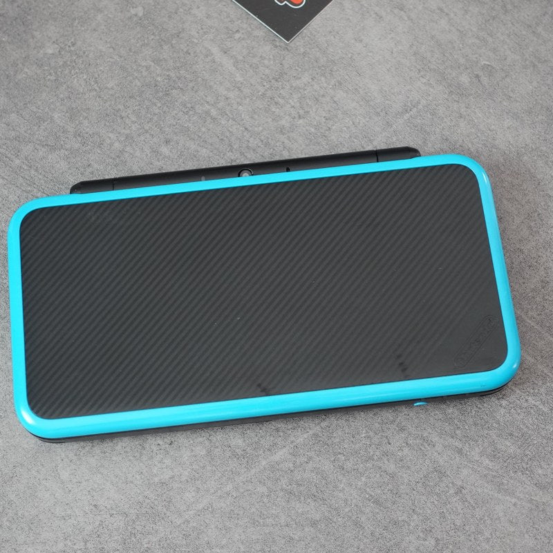 Neue Nintendo 2DS XL Pokéball Edition
