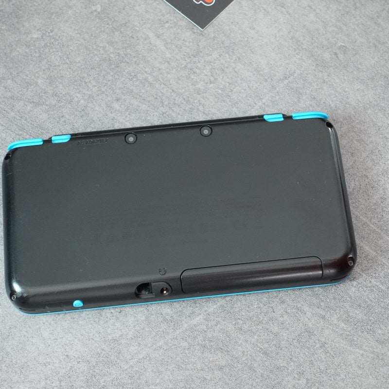 Neue Nintendo 2DS XL Pokéball Edition