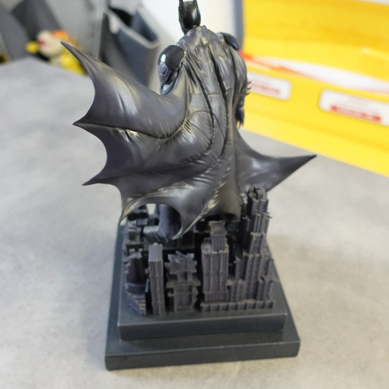Vendita Batman Arkham Night + Statua e Artbook - Retrogaming Shop