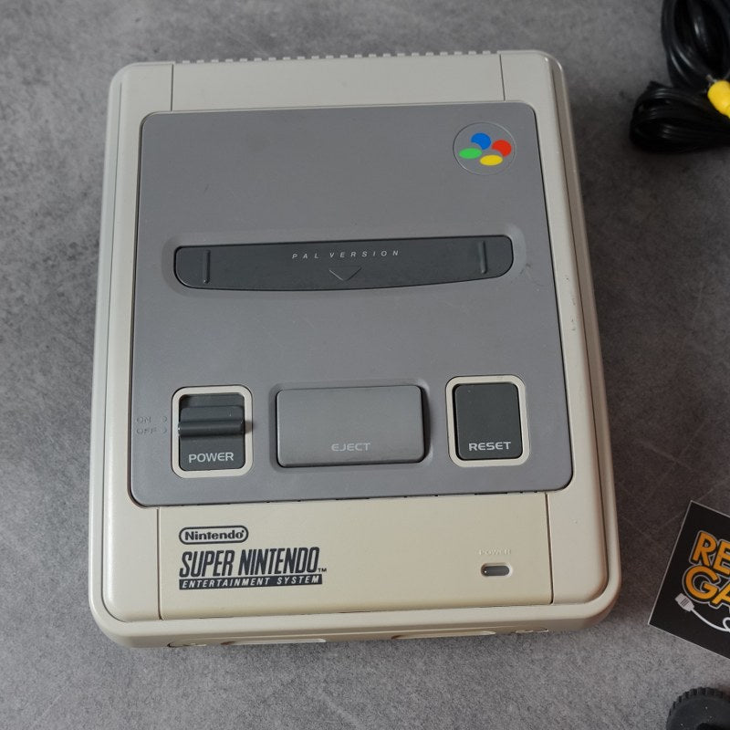 Super Nintendo Pal + Super Mario World