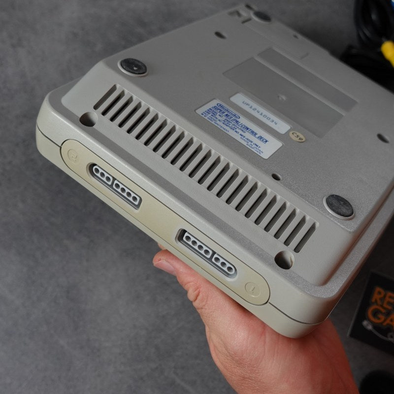 Super Nintendo Pal + Super Mario World