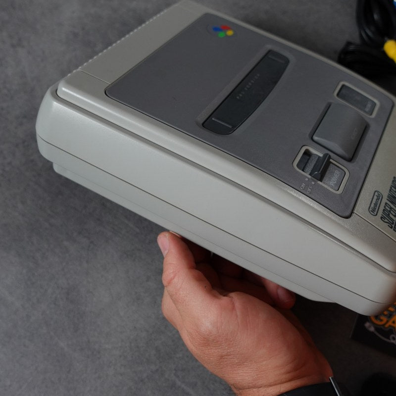 Super Nintendo Pal + Super Mario World