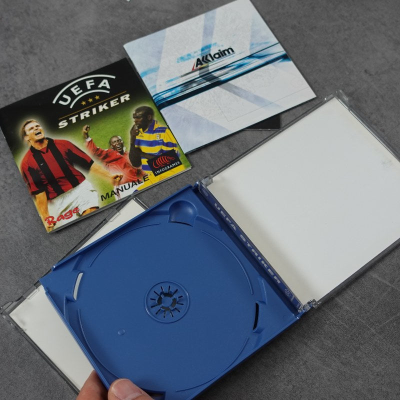 Vendita UEFA Striker - Retrogaming Shop