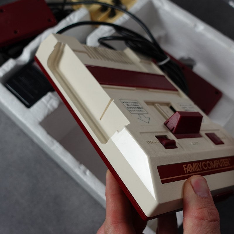 Vendita Famicom - Retrogaming Shop