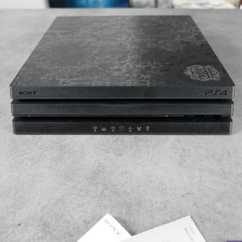 Playstation 4 Pro 1 TB Kingdom Hearts 3 Limited Edition