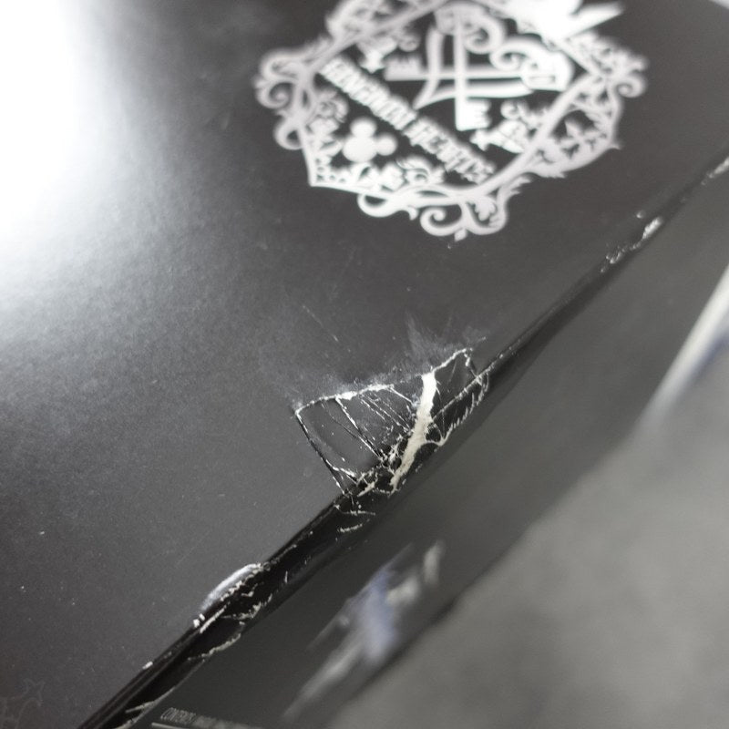 Playstation 4 Pro 1 TB Kingdom Hearts 3 Limited Edition