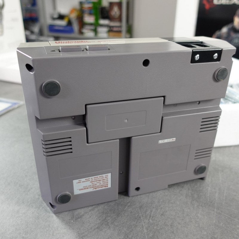 Nes Control Deck + Super Mario Bank