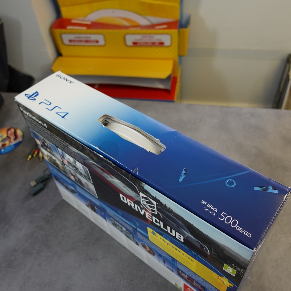 Vendita Playstation 4 500 GB - Retrogaming Shop