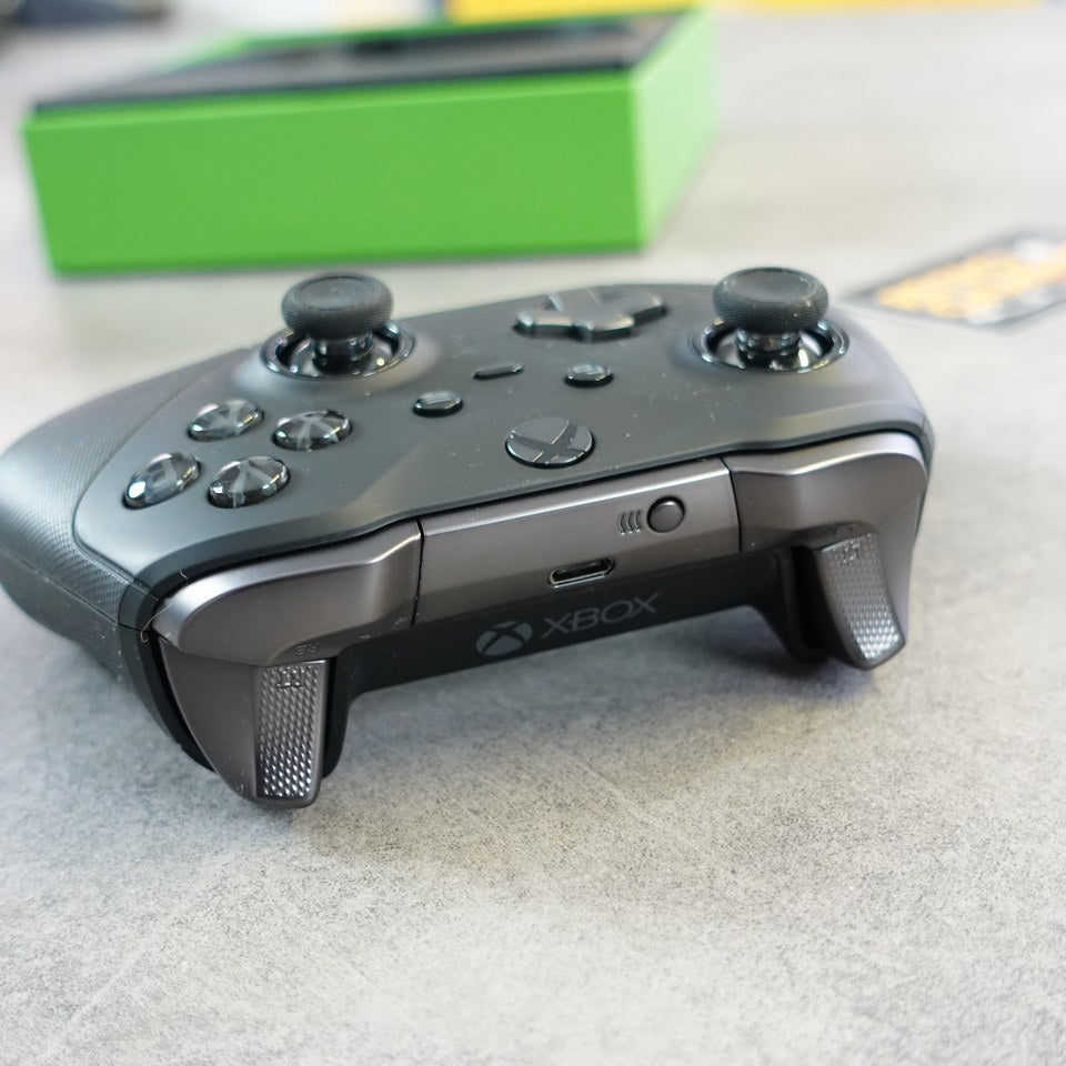 Vendita Xbox Elite Series 2 - Retrogaming Shop