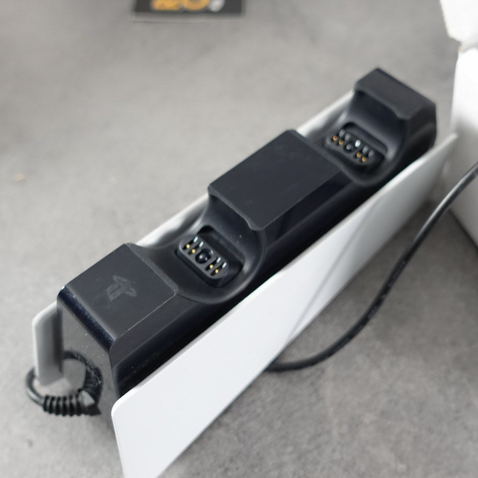 Vendita DualSense Charging Station - Retrogaming Shop