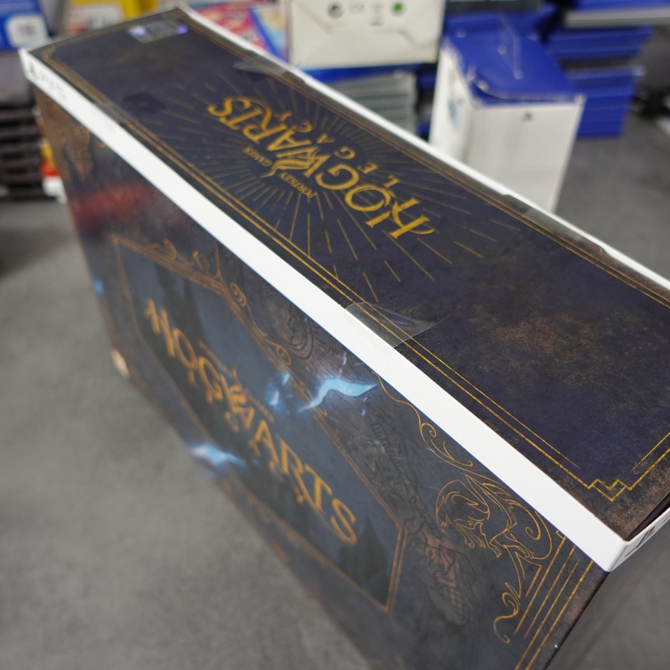 Hogwart's Legacy Collector's Edition Nuovo + Shipping Box Sony