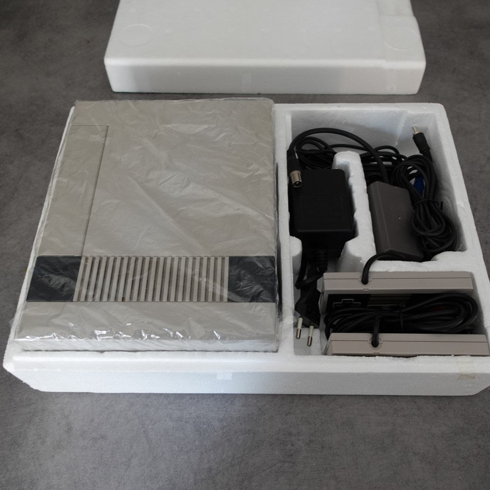 Nes Control Deck Pal A
