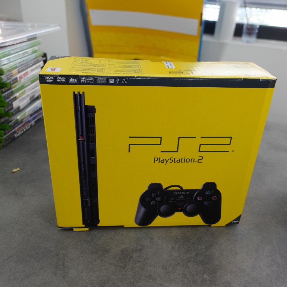 Vendita Playstation 2 Slim Starter Pack - Retrogaming Shop