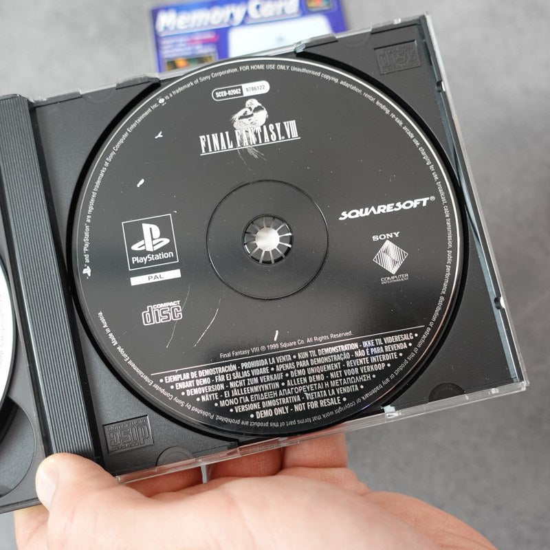 Final Fantasy 7 VII