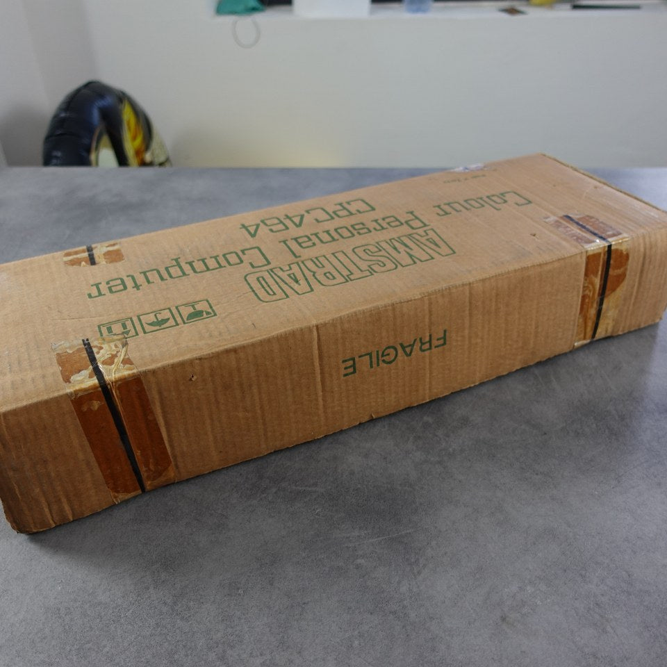 Vendita Amstrad CPC64 Personal Computer + Pack Regalo Amstrad Nuovi - Retrogaming Shop