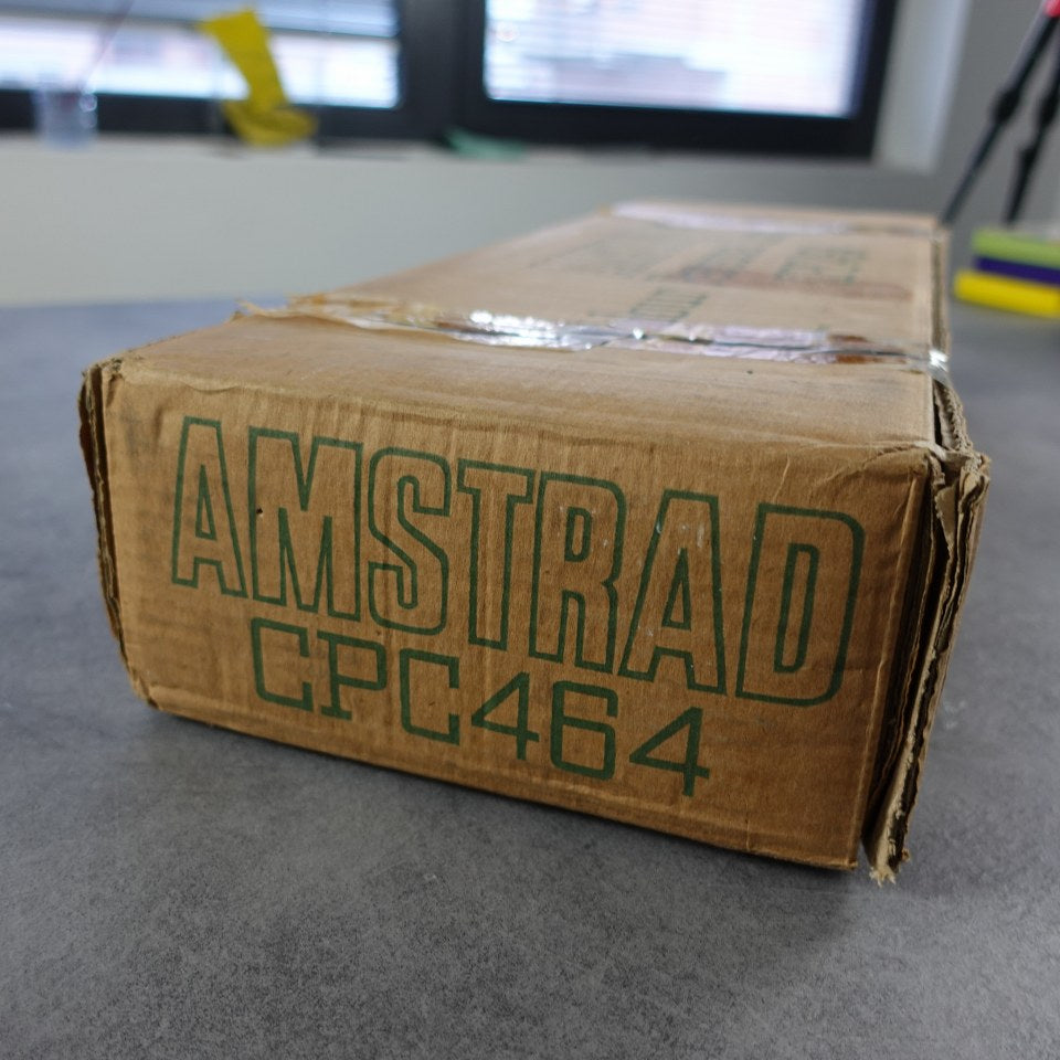 Vendita Amstrad CPC64 Personal Computer + Pack Regalo Amstrad Nuovi - Retrogaming Shop