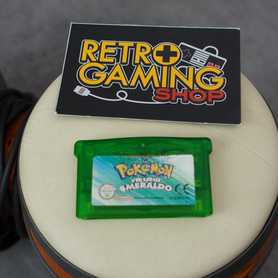 Vendita Pokemon Versione Smeraldo - Retrogaming Shop