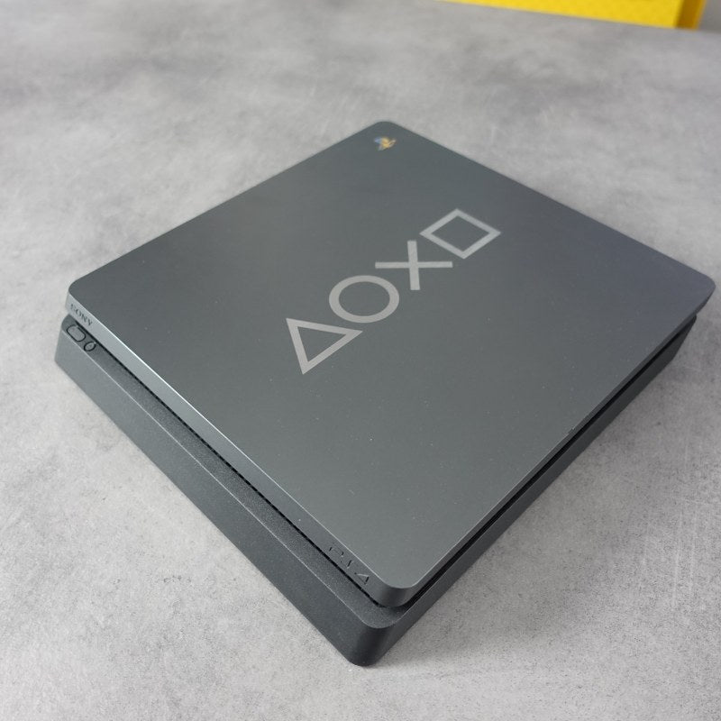 Playstation 4 Limited Edition Days of Play 1 TB Sony
