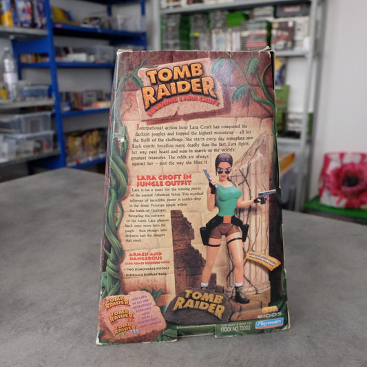 Tomb Raider Starring Lara Croft in Jungle Outfit Nuova.