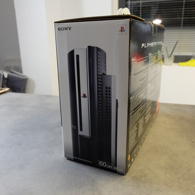 Playstation 3 Fat 60 GB Starter Pack