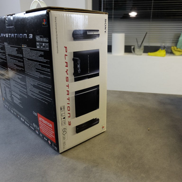 Playstation 3 Fat 60 GB Starter Pack