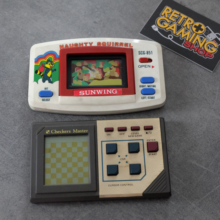 Vendita Naughty Squirrel + Checkers Master da testare - Retrogaming Shop