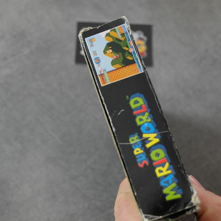 Vendita Super Mario World - Retrogaming Shop