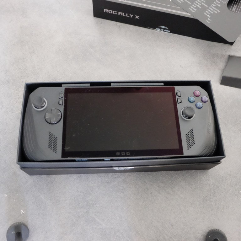 Vendita Asus Rog Ally X + Custodia - Retrogaming Shop