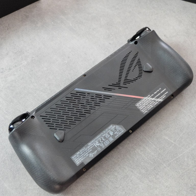 Vendita Asus Rog Ally X + Custodia - Retrogaming Shop